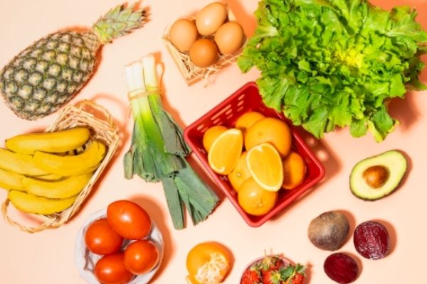 frutas e outros alimentos de mercado