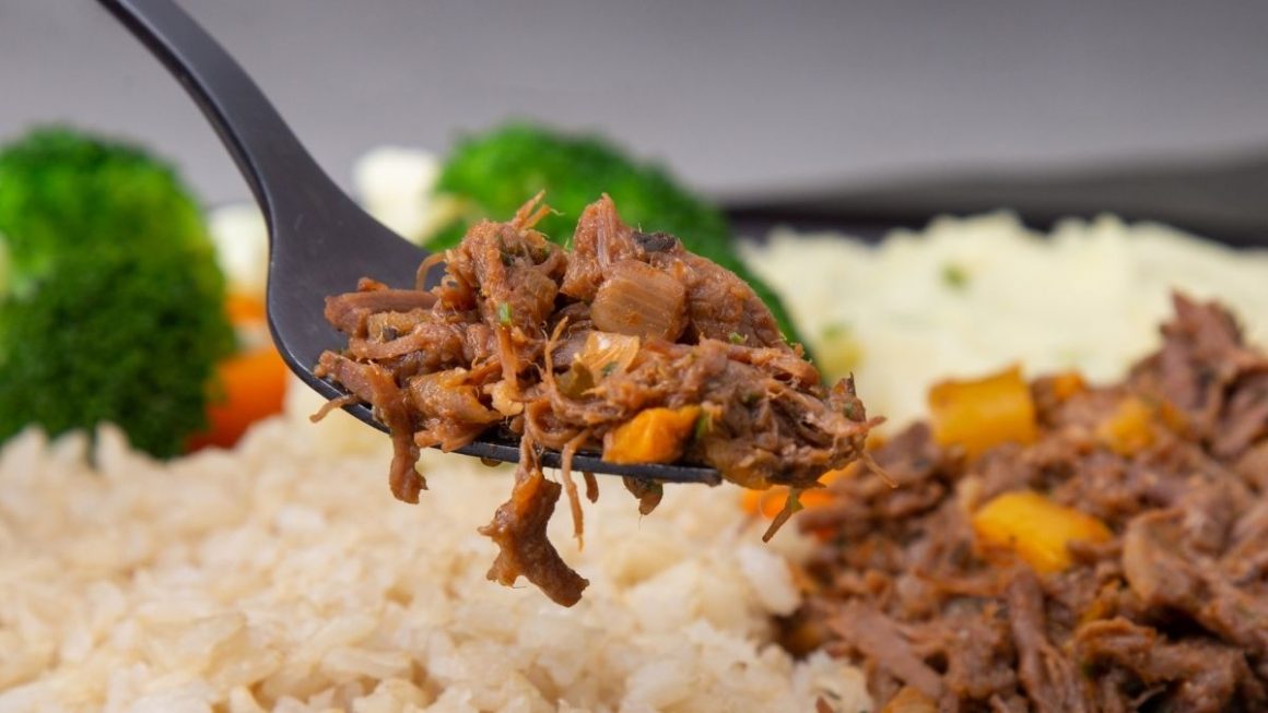 comida pronta congelada carne louca